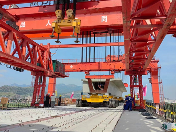 450T輕軌架橋機(jī)