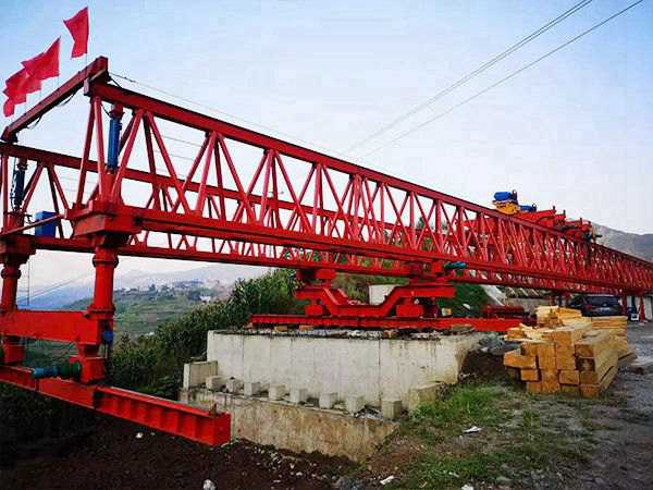 自平衡架橋機(jī)銷售