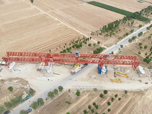 四川50米節段拼架橋機