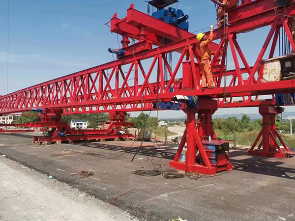 40米架橋機(jī)檢修