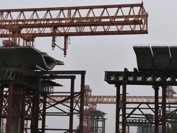 節段拼架橋機工程